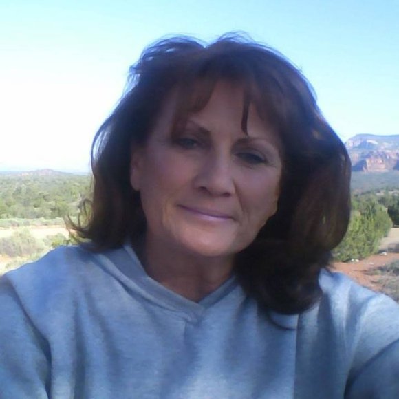 Meet your Posher, Lynn - Picture 1 of 1